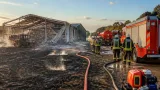 Florennes : deux incendies en quelques heures détruisent un hangar et brûlent quatre hectares