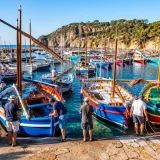 Port-Cros réveille la tradition des pointus : une flottille de bois et de vent pour renouer avec la mer
