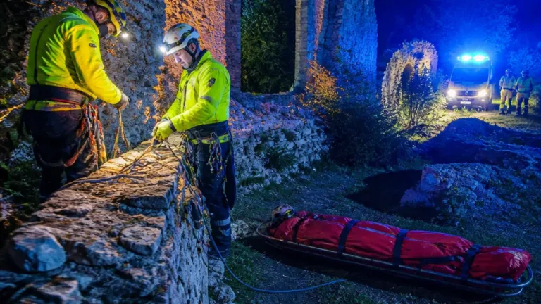Chute aux ruines de Montaigle à Falaën: trentenaire blessée, versions divergentes