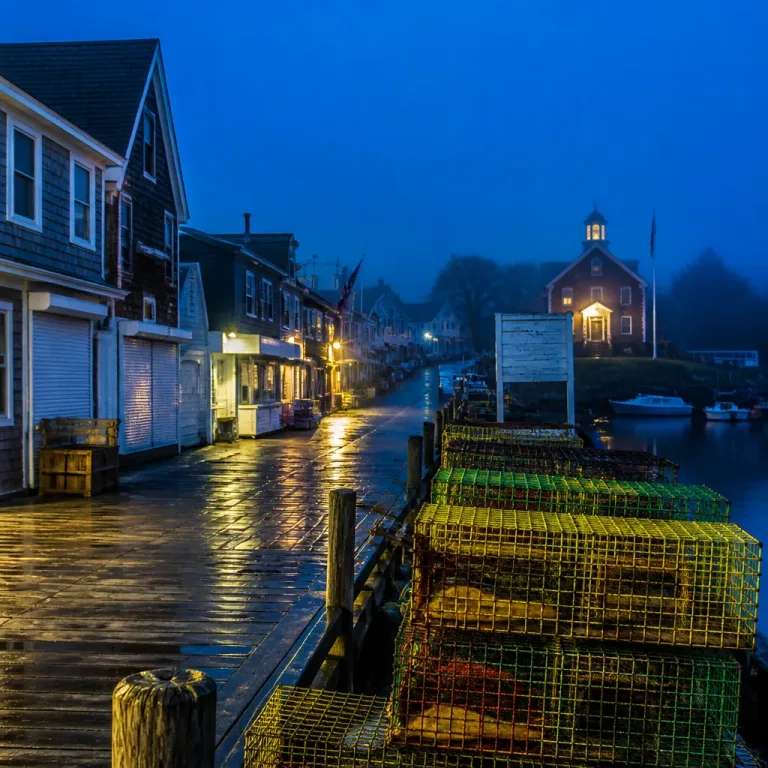 « Widow’s Bay » : une île de Nouvelle‑Angleterre prise dans un fantastique anxiogène sur Apple TV