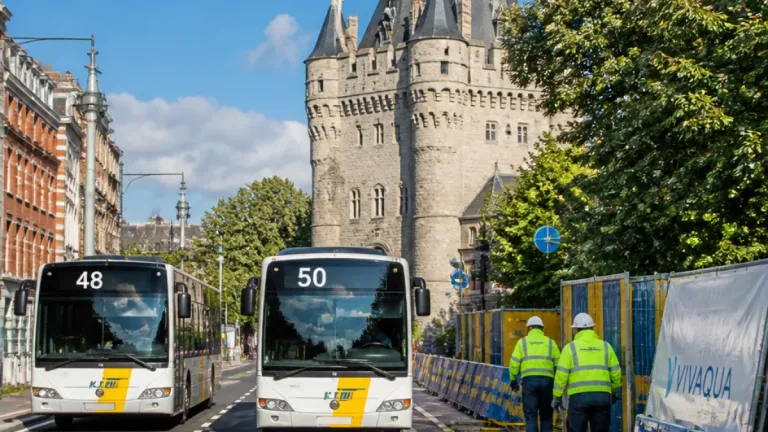 Hal / Bruxelles : les bus 48 et 50 retrouvent leur itinéraire entre la Porte de Hal et la Gare Centrale