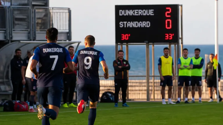 Préparation: Dunkerque stoppe l'invincibilité du Standard (2-0) à Loon‑Plage
